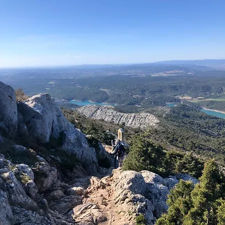De L'oliveraie Hébergement de vacances *